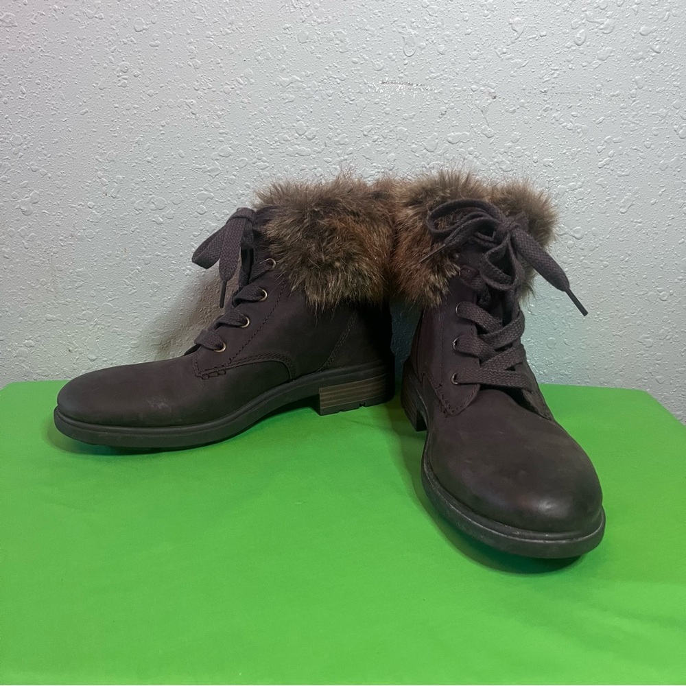 UGG Brown Leather Ankle Boots Faux Fur Trim Lace Up Winter Booties